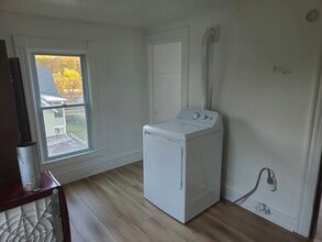 912 E 2nd St in Jamestown, NY - Building Photo - Building Photo