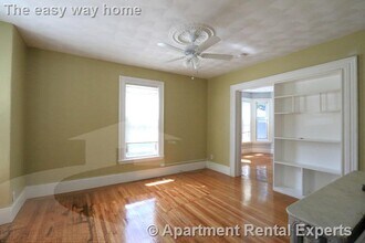 58 Vinal Ave in Somerville, MA - Building Photo - Building Photo