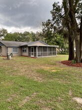 740 Knowles Rd in Brandon, FL - Building Photo - Building Photo