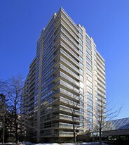 Granite Place II in Toronto, ON - Building Photo