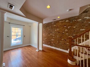 825 S Bouldin St in Baltimore, MD - Building Photo - Building Photo