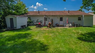 5770 Stormcroft Ave in Westerville, OH - Foto de edificio - Building Photo