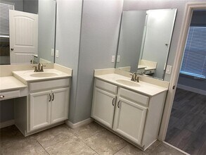 2106 J Lawson Blvd in Orlando, FL - Building Photo - Building Photo
