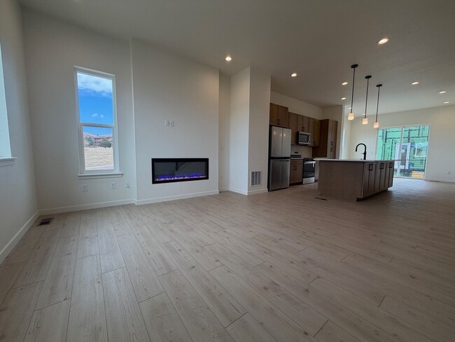 4050 Ascend Grv in Colorado Springs, CO - Building Photo - Building Photo