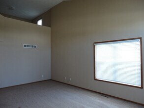 5498 Bastian Blvd in South Beloit, IL - Building Photo - Building Photo