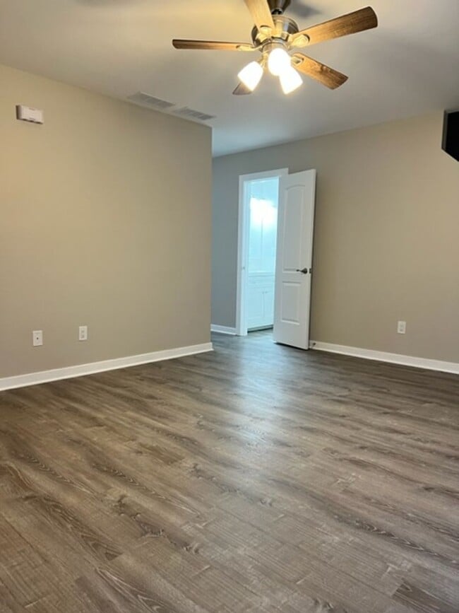 1805 Dainesway Dr in Valparaiso, IN - Building Photo - Building Photo