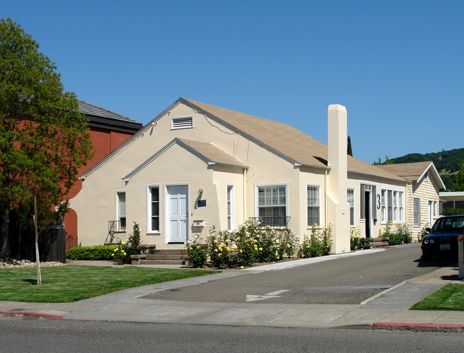 164 W Napa St in Sonoma, CA - Building Photo