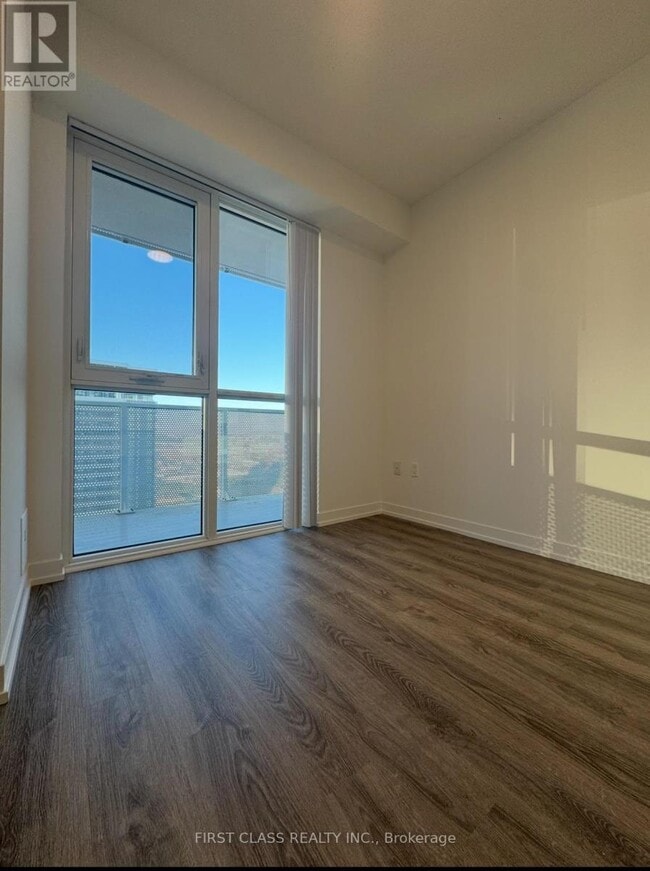 property at 195 Commerce St