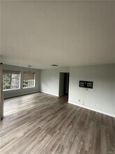 2248 Del Mar Rd in Montrose, CA - Building Photo - Building Photo