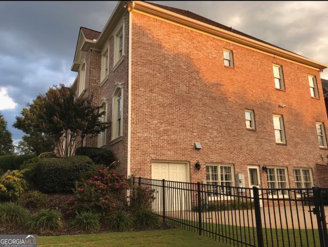 8910 Pinehurst Cove in Duluth, GA - Building Photo - Building Photo