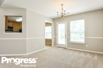 826 Red Oak Tree Dr in Fuquay Varina, NC - Building Photo - Building Photo