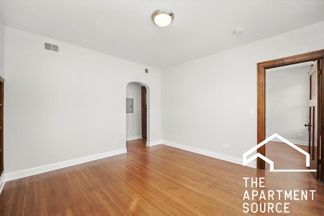 property at 3048 N Milwaukee Ave