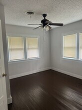 202 S Kentucky St in Amarillo, TX - Foto de edificio - Building Photo