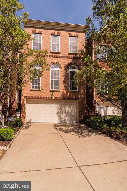 9209 Point Replete Dr in Fort Belvoir, VA - Building Photo - Building Photo