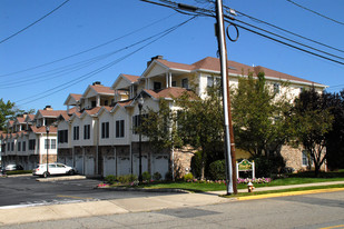 Lion Gate at Caldwell Apartments