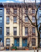 205-207 W 22nd St in New York, NY - Building Photo - Building Photo