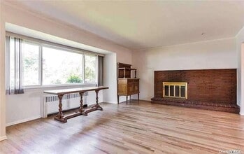 793 Jill Ct in East Meadow, NY - Building Photo - Building Photo