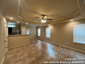 6410 Luglio Ln in San Antonio, TX - Building Photo - Building Photo