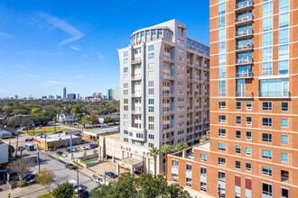 2520 Robinhood St in Houston, TX - Foto de edificio - Building Photo