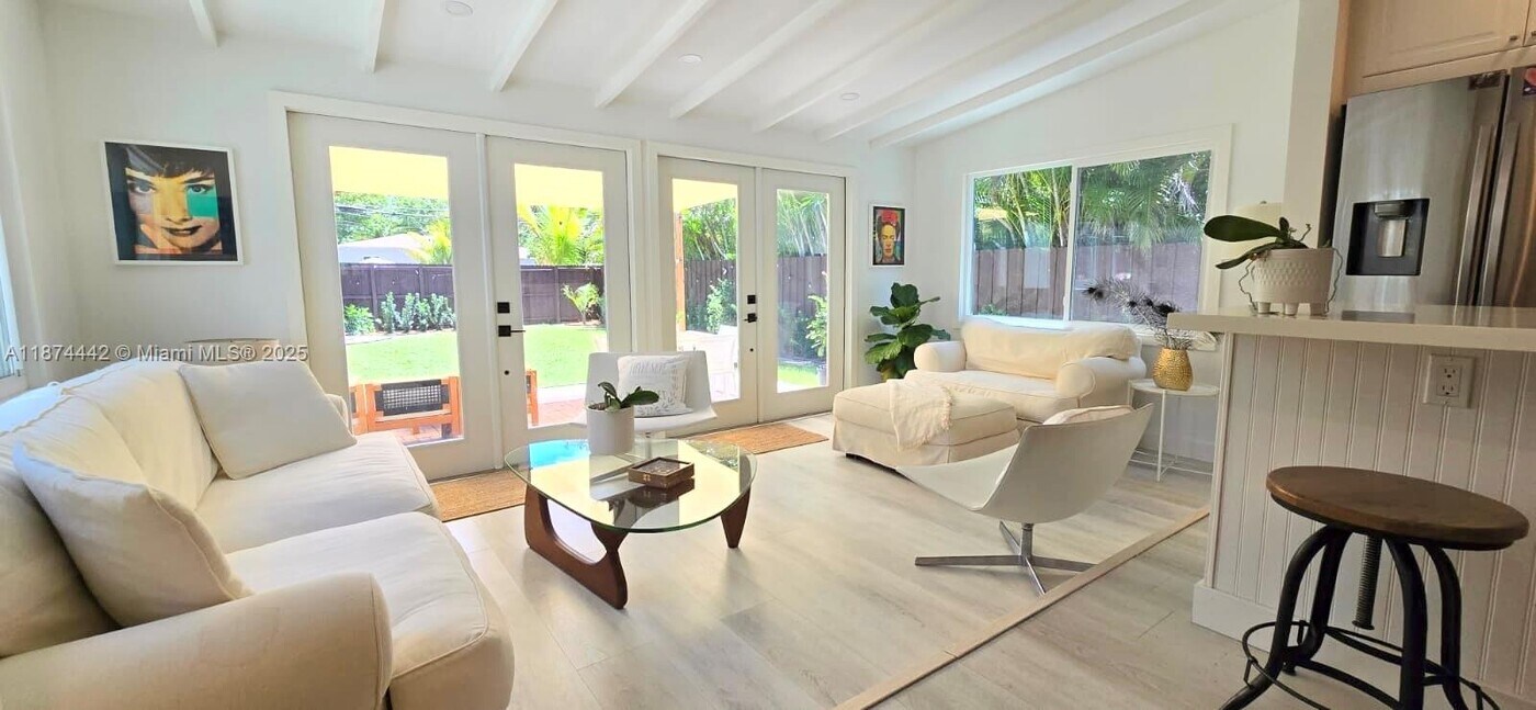 712 SW 9th St in Fort Lauderdale, FL - Building Photo