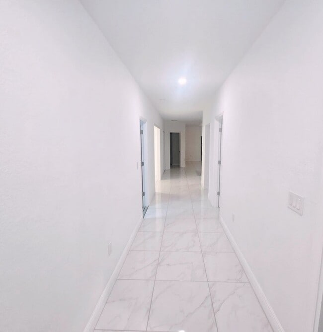 352 Justice Ave in Lehigh Acres, FL - Building Photo - Building Photo