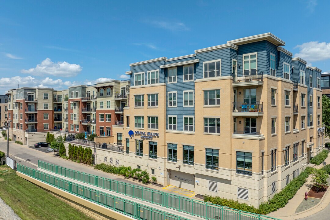 Arbor Crossing in Madison, WI - Building Photo