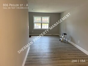 806 Peeler St in Lexington, NC - Foto de edificio - Building Photo