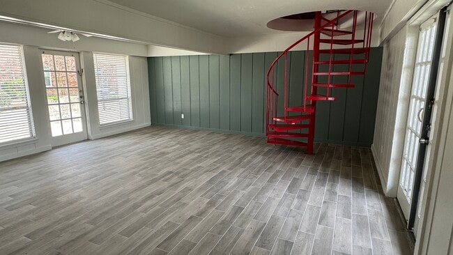 8063 Meadow Rd, Unit 2 in Dallas, TX - Building Photo - Building Photo