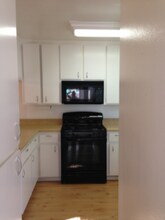 2360 Euclid Ave in National City, CA - Foto de edificio - Building Photo