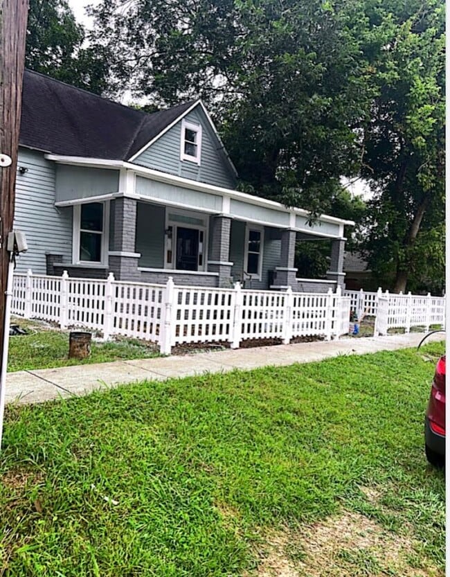 property at 184 Meadow St