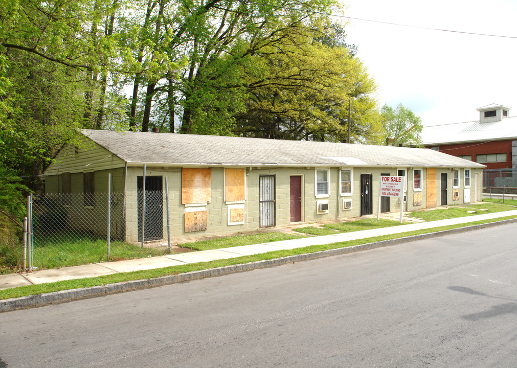 935 Hobson St in Atlanta, GA - Foto de edificio