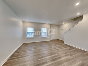5325 Karst Cir in Ashville, OH - Building Photo - Building Photo