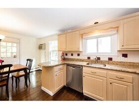 61 Decatur St in Arlington, MA - Building Photo - Building Photo