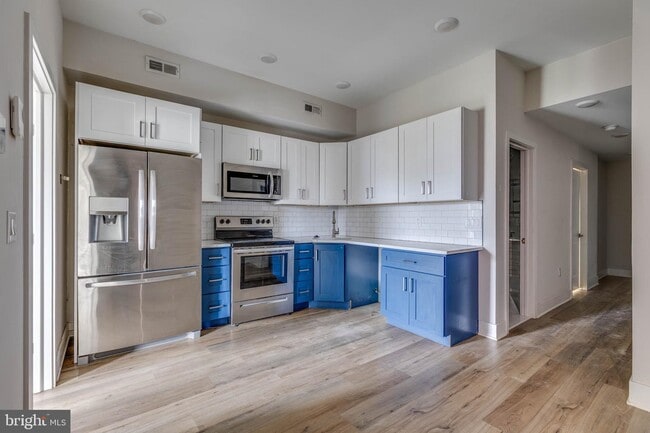 property at 1535 N 6th St