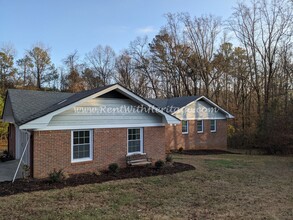 3188 Bomar Rd in Douglasville, GA - Building Photo - Building Photo