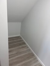 2204 Searles Rd in Dundalk, MD - Building Photo - Building Photo