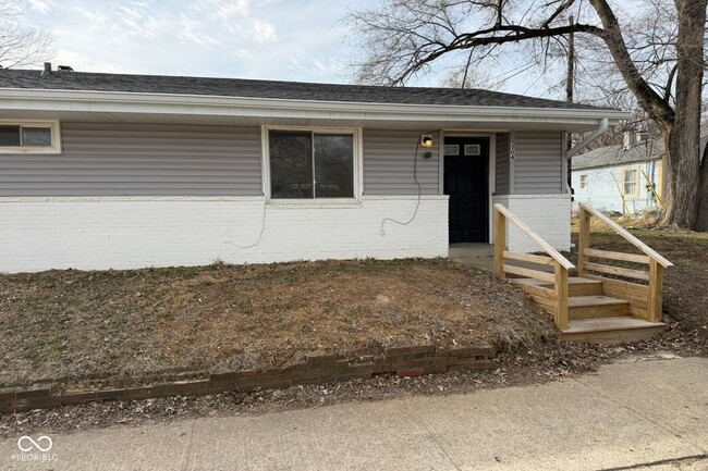 property at 1104 N Somerset Ave