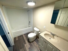 206 E 400 N in Logan, UT - Building Photo - Building Photo