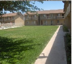 Villa Park Apartments in Adelanto, CA - Building Photo - Building Photo