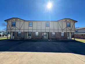 4808 Rainbow Cir, Unit # 1 in Killeen, TX - Foto de edificio - Building Photo