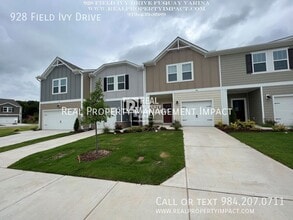 928 Field Ivy Dr in Fuquay Varina, NC - Building Photo - Building Photo