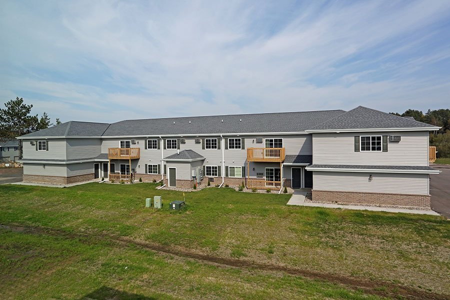 DRISCOLL ROAD ESTATES in Rhinelander, WI - Foto de edificio