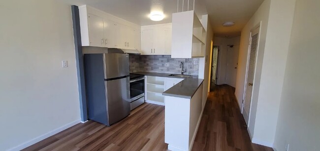 14882 Randall Ave in Fontana, CA - Foto de edificio - Building Photo