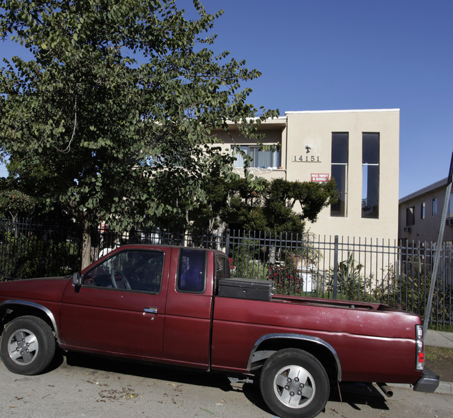 14151 Delano St in Van Nuys, CA - Building Photo - Building Photo