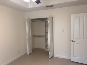 1615 Dra Eve Perez Lane in Laredo, TX - Building Photo - Building Photo