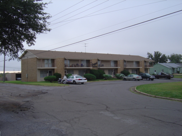 Frederick Apartments in Frederick, OK - Building Photo