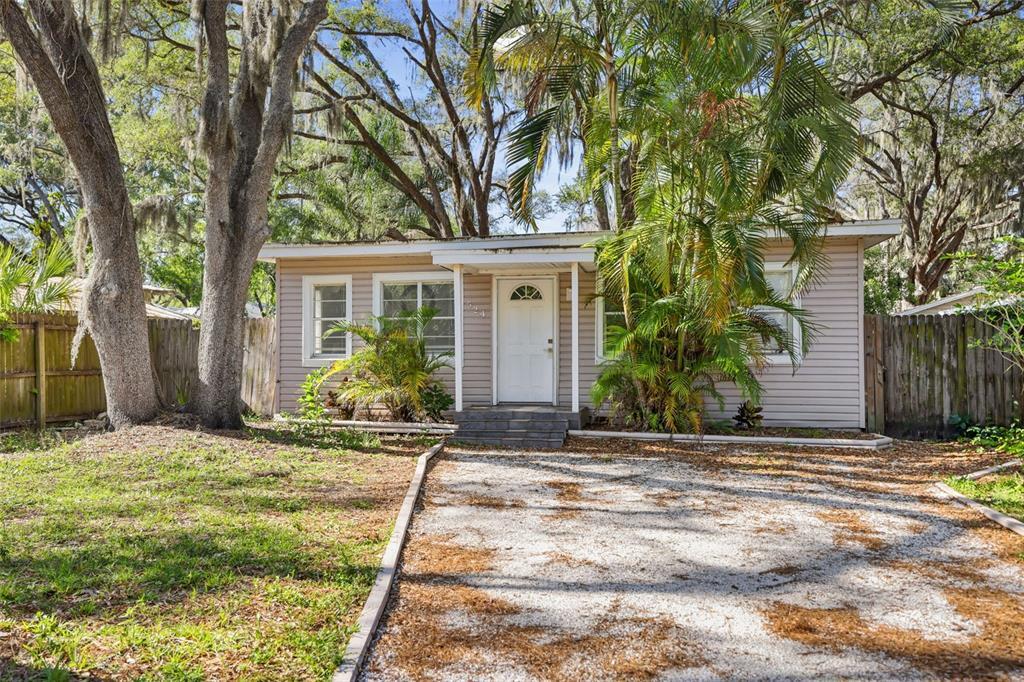 524 6th Ave NE in Largo, FL - Building Photo