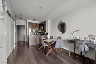 123 Eglinton Ave E in Toronto, ON - Building Photo