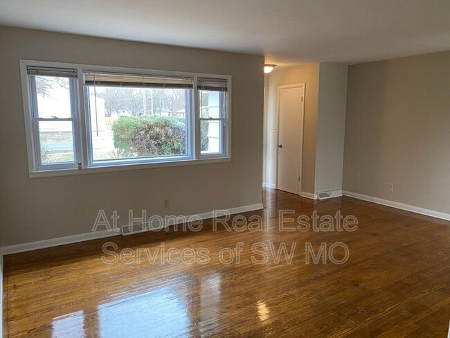 1468 E Seminole St in Springfield, MO - Building Photo - Building Photo
