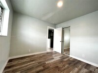 711 SW 5th St photo'